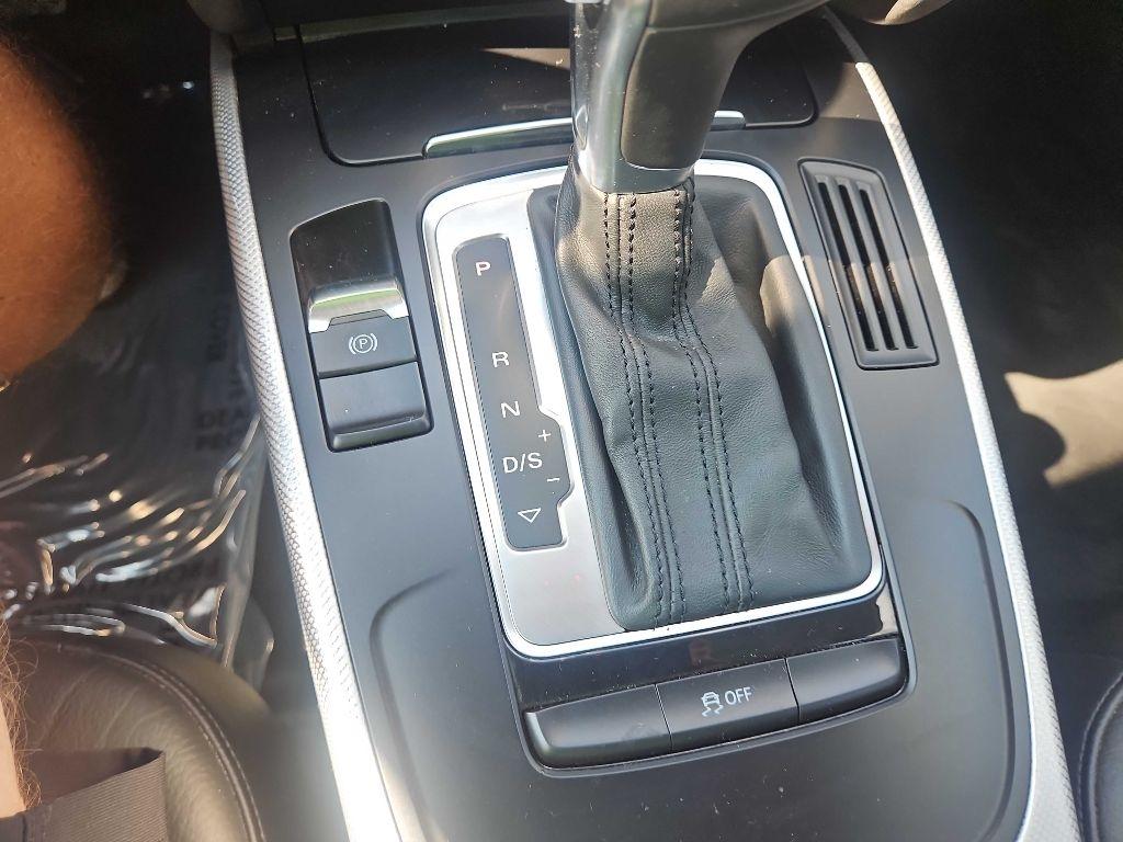 Audi A4 4dr Sdn Auto quattro 2.0T Premium 2013