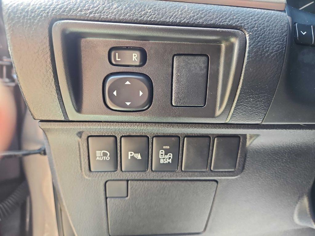 Lexus ES 350 4dr Sdn 2016