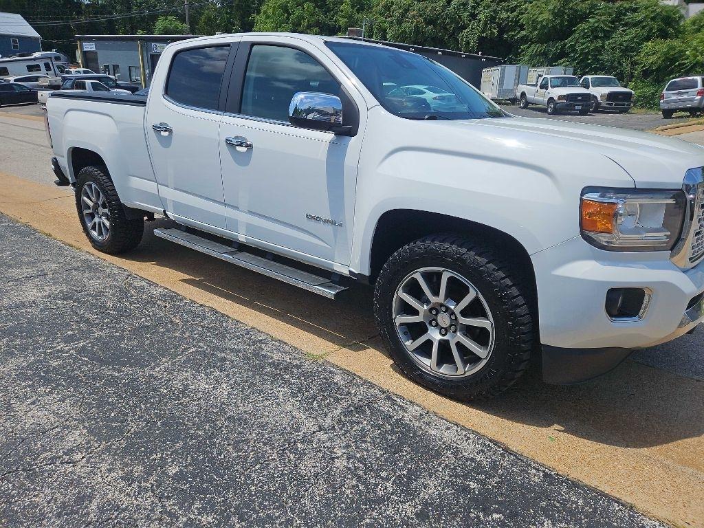 GMC Canyon 4WD Crew Cab 141" Denali 2020