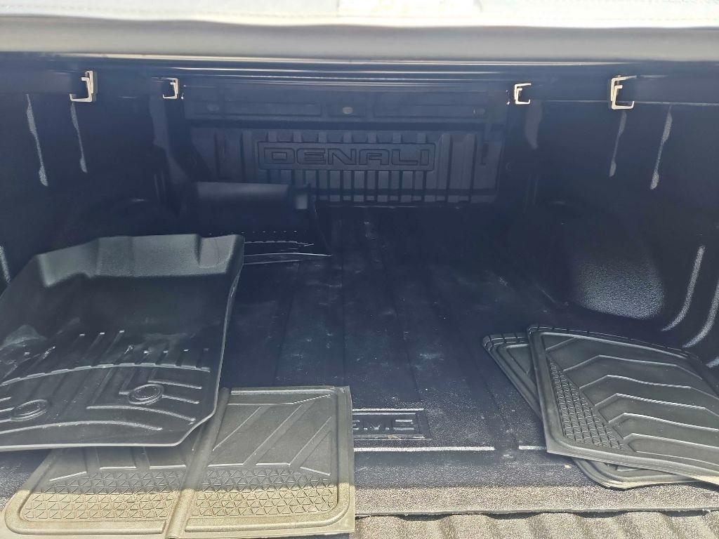 GMC Canyon 4WD Crew Cab 141" Denali 2020