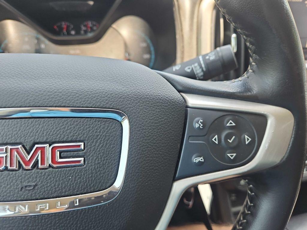 GMC Canyon 4WD Crew Cab 141" Denali 2020