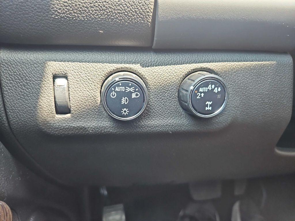 GMC Canyon 4WD Crew Cab 141" Denali 2020