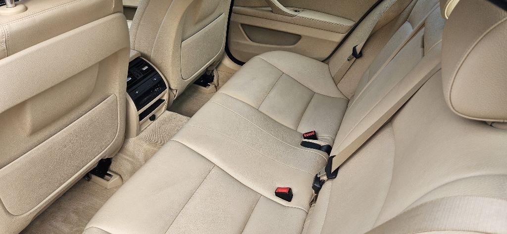 BMW 528i photo 9
