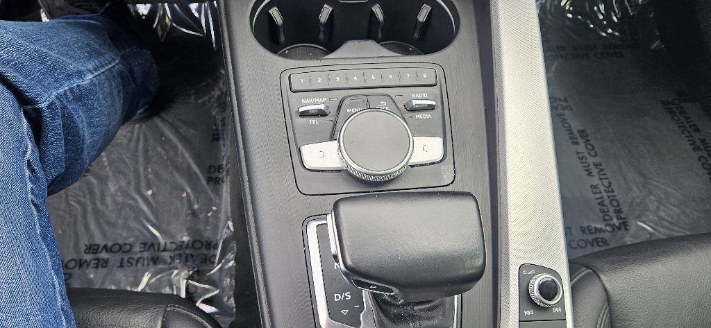 Audi A4 photo 17