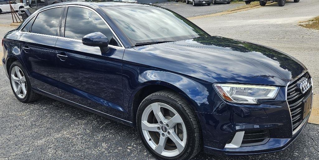 Audi A3 Sedan Premium 45 TFSI quattro 2019