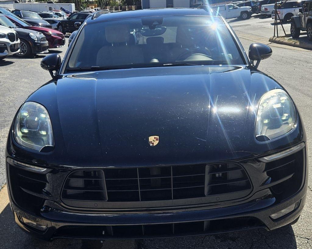 Porsche Macan photo 2