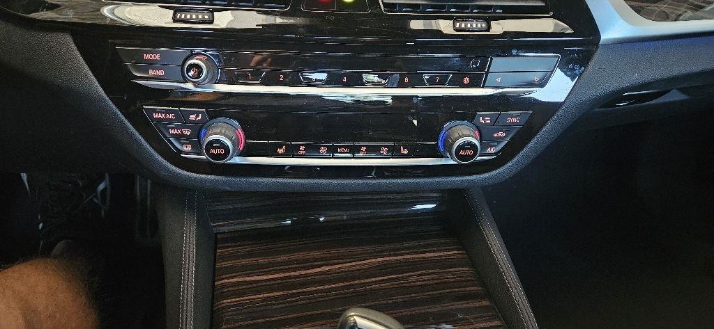 BMW 540i photo 11