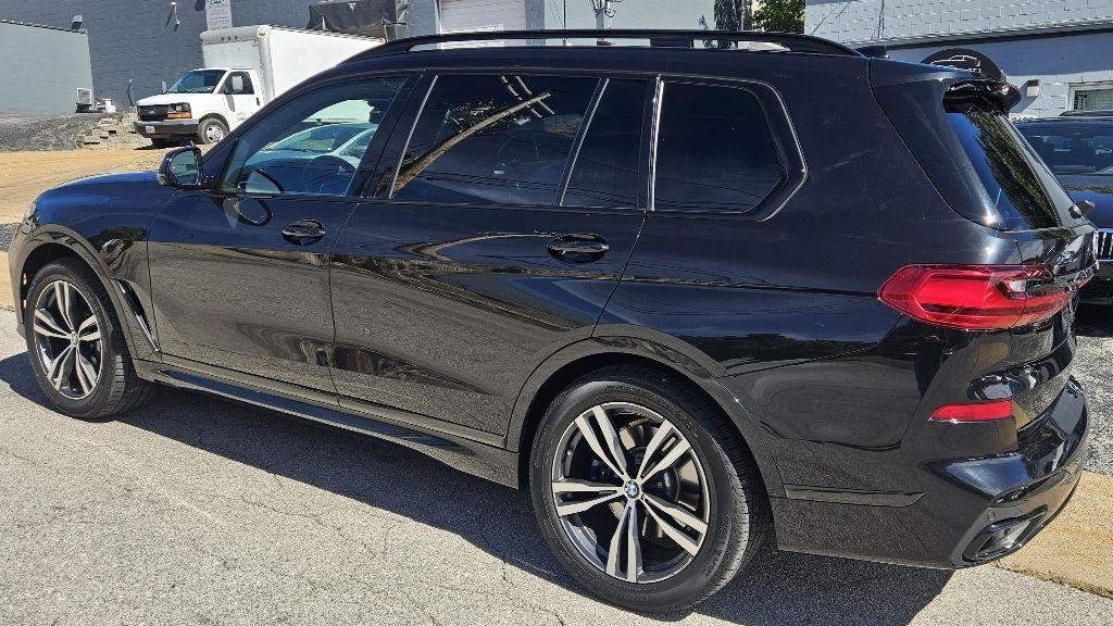 BMW X7 photo 7