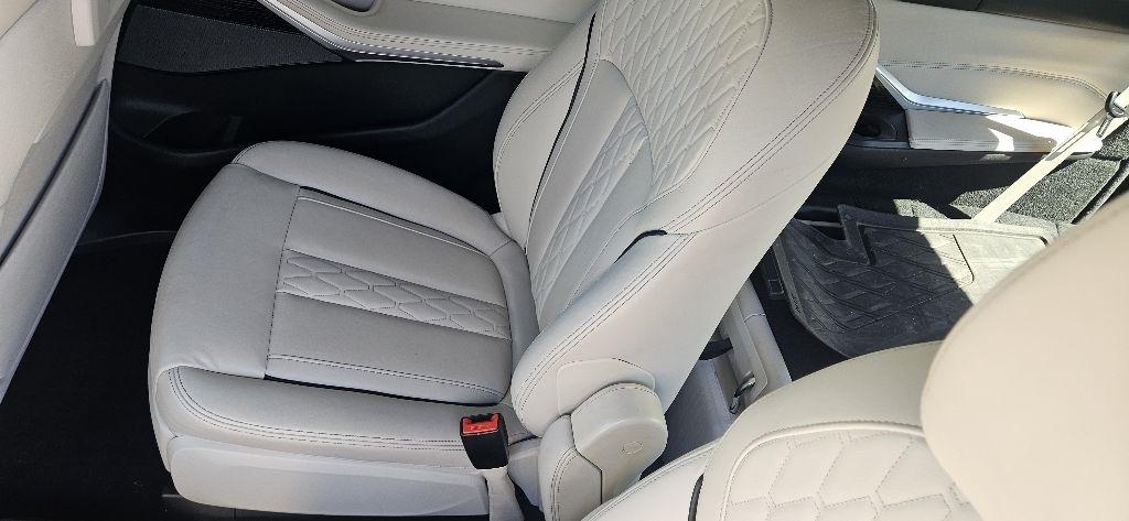 BMW X7 photo 10