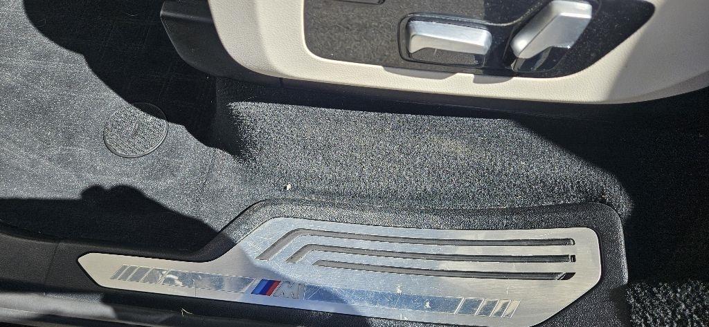 BMW X7 photo 12