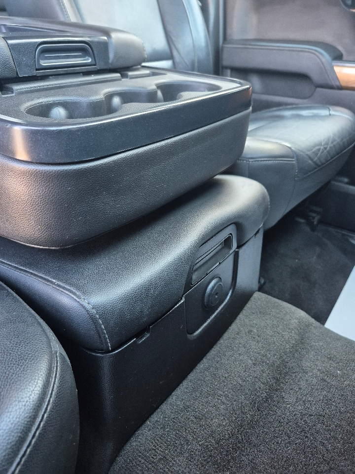 Chevrolet Silverado 1500 2WD Double Cab 143.5" LTZ w/1LZ 2018