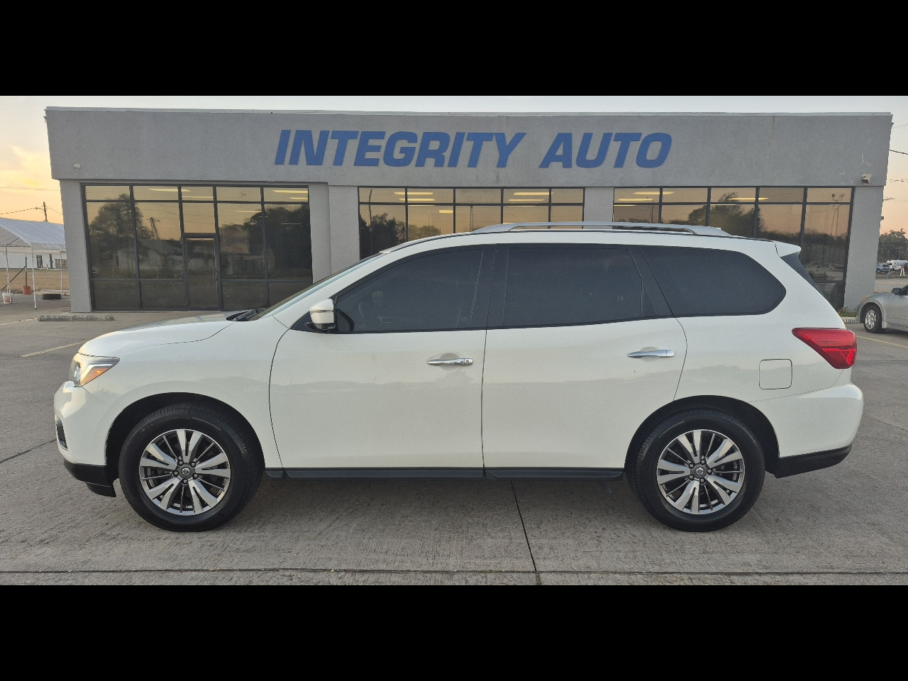 2019 Nissan Pathfinder SL