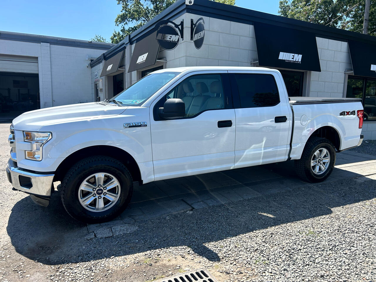 2015 Ford F-150 XLT photo 4