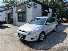 2011 Hyundai Elantra Touring  2011 Hyundai Elantra Touring