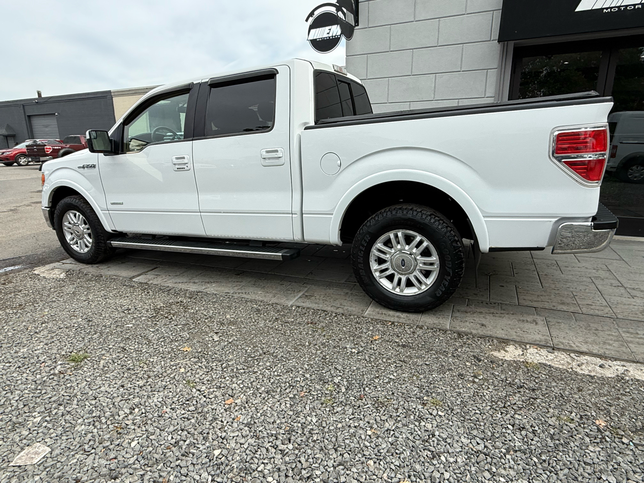 2014 Ford F-150 Lariat photo 3
