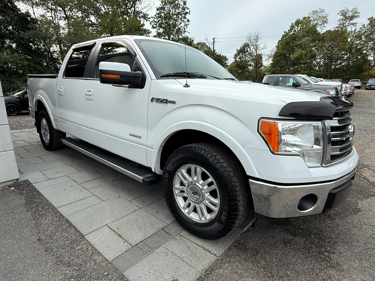 2014 Ford F-150 Lariat photo 17
