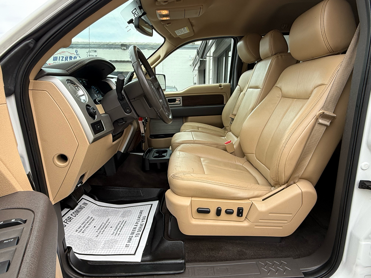 2014 Ford F-150 Lariat photo 35