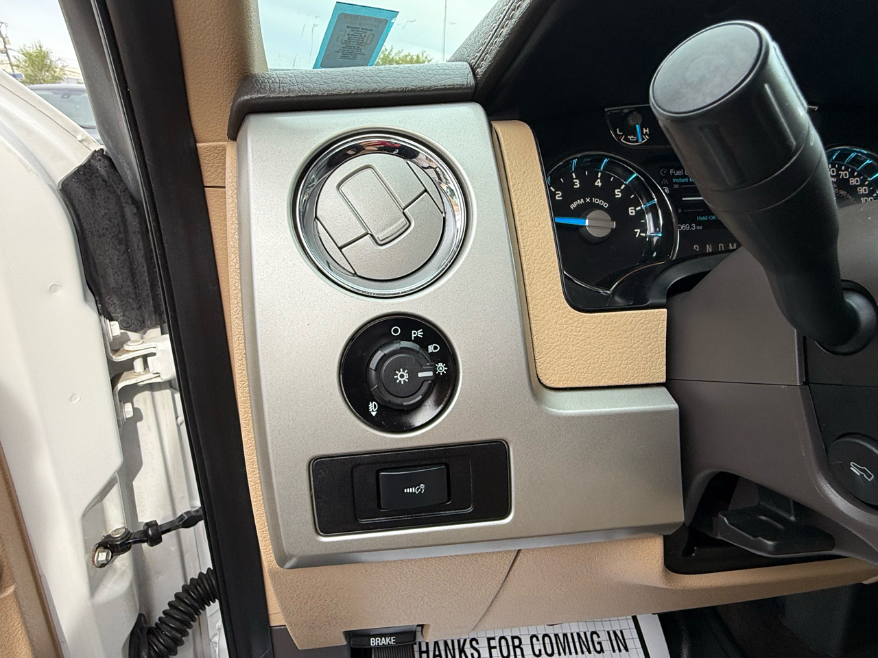 2014 Ford F-150 Lariat photo 43