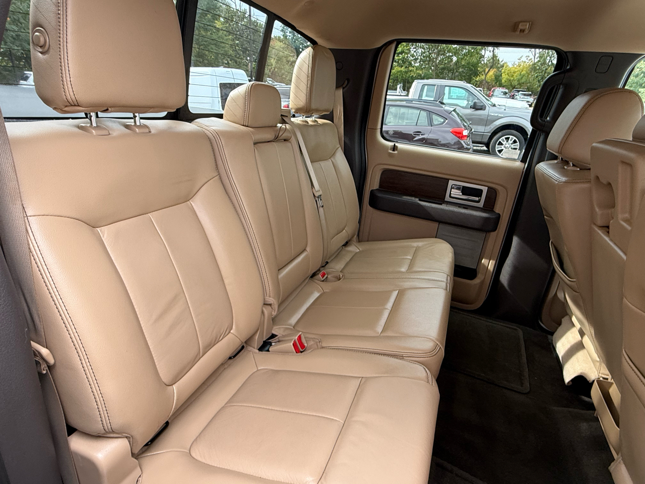 2014 Ford F-150 Lariat photo 51