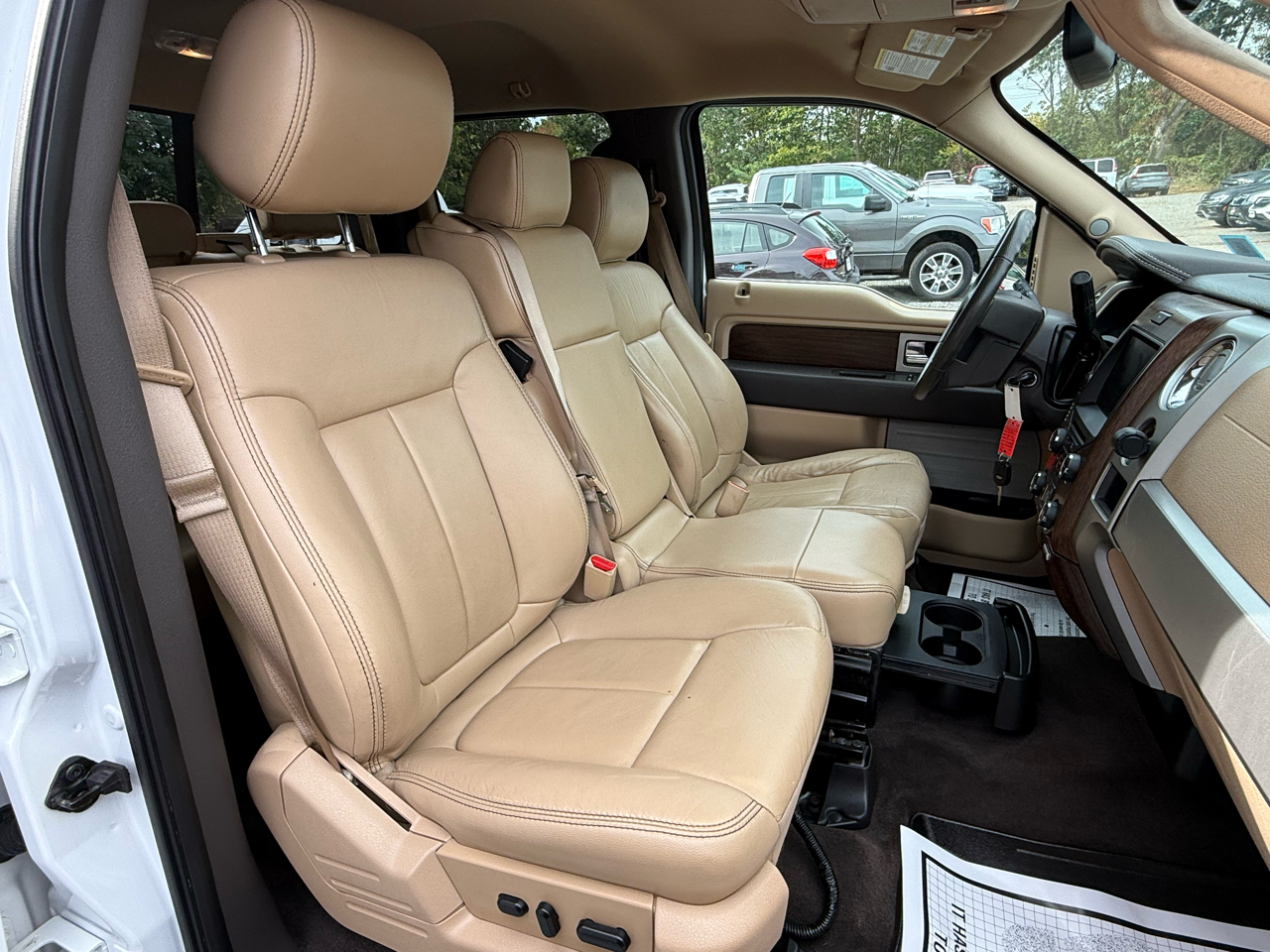 2014 Ford F-150 Lariat photo 54