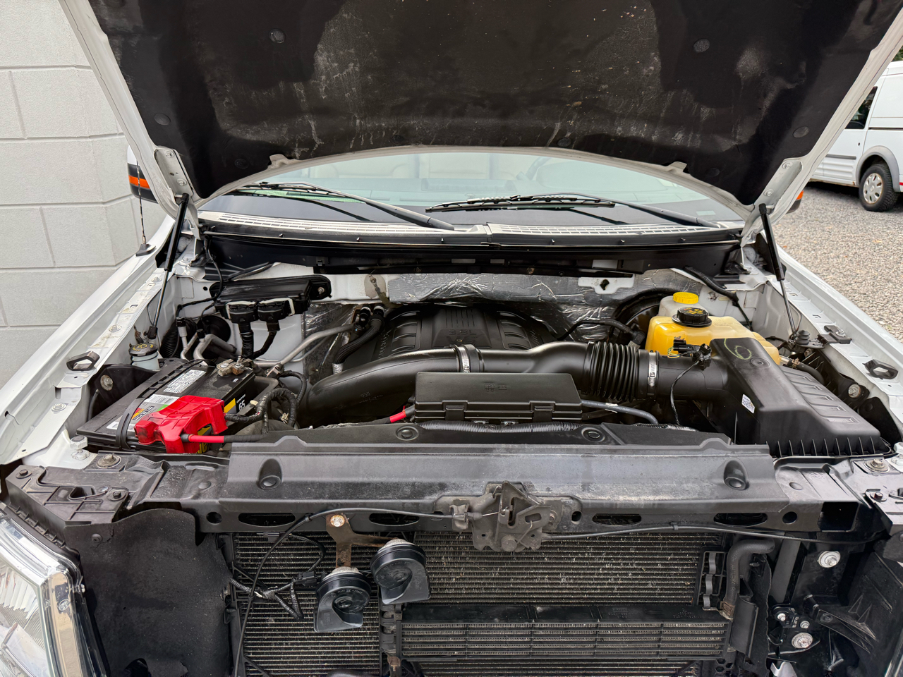2014 Ford F-150 Lariat photo 61