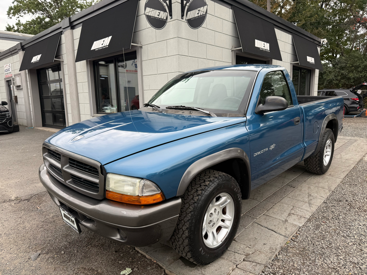2002 Dodge Dakota Base SXT photo 2