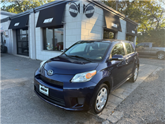 2010 Scion xD  2010 Scion xD