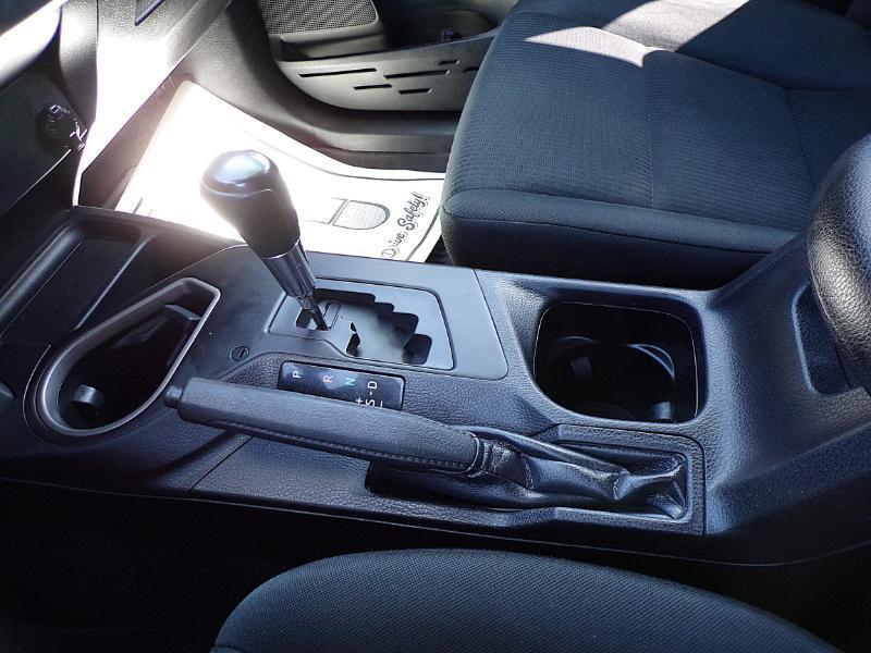 Toyota RAV4 LE AWD 2018