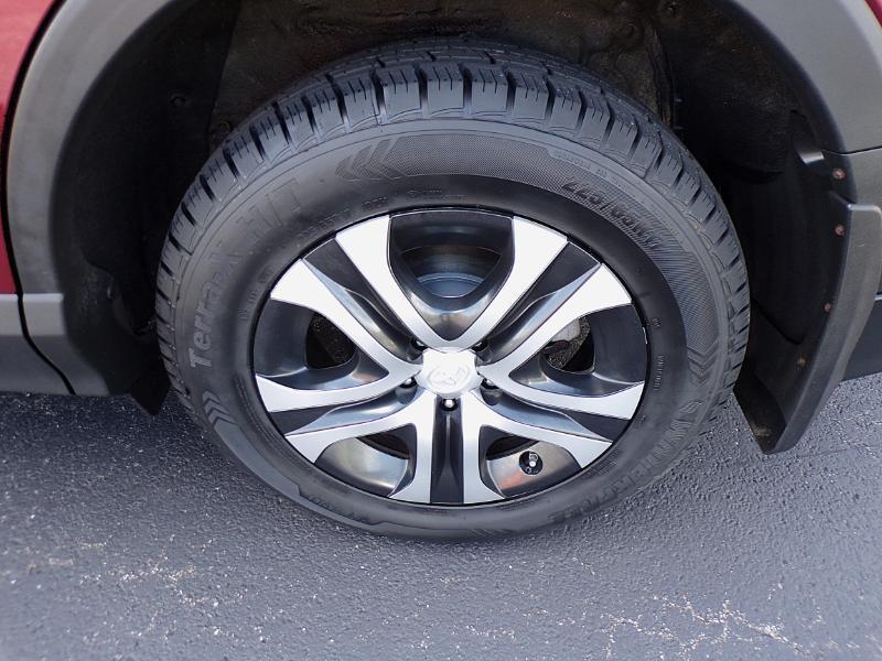Toyota RAV4 LE AWD 2018