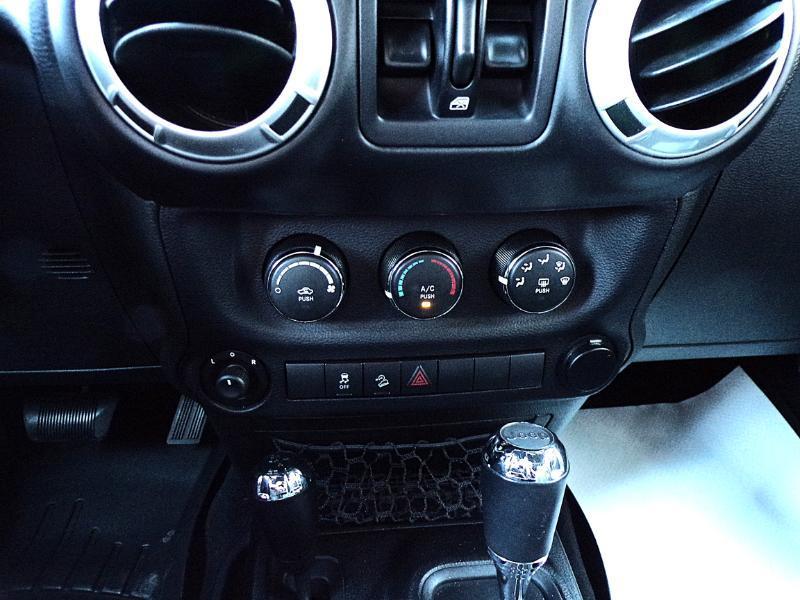 Jeep Wrangler  2015