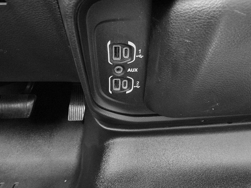 RAM 1500 Laramie Quad Cab 4WD 2019