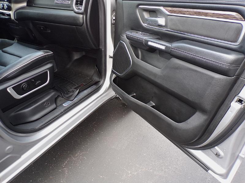 RAM 1500 Laramie Quad Cab 4WD 2019