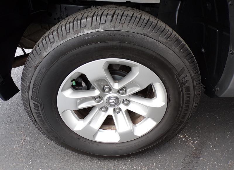 RAM 1500 Laramie Quad Cab 4WD 2019