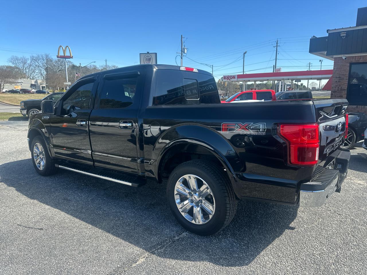 Ford F-150 4WD SuperCrew 139" Lariat 2020