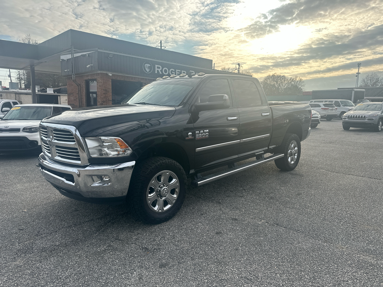 RAM 2500 Big Horn 4x4 Crew Cab 6'4" Box 2018