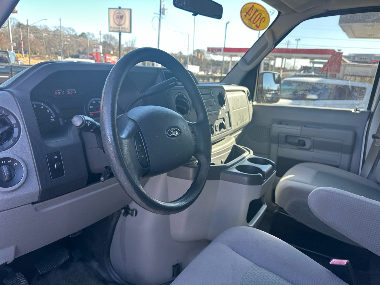 Ford Econoline Wagon E-350 Super Duty Ext XLT 2014