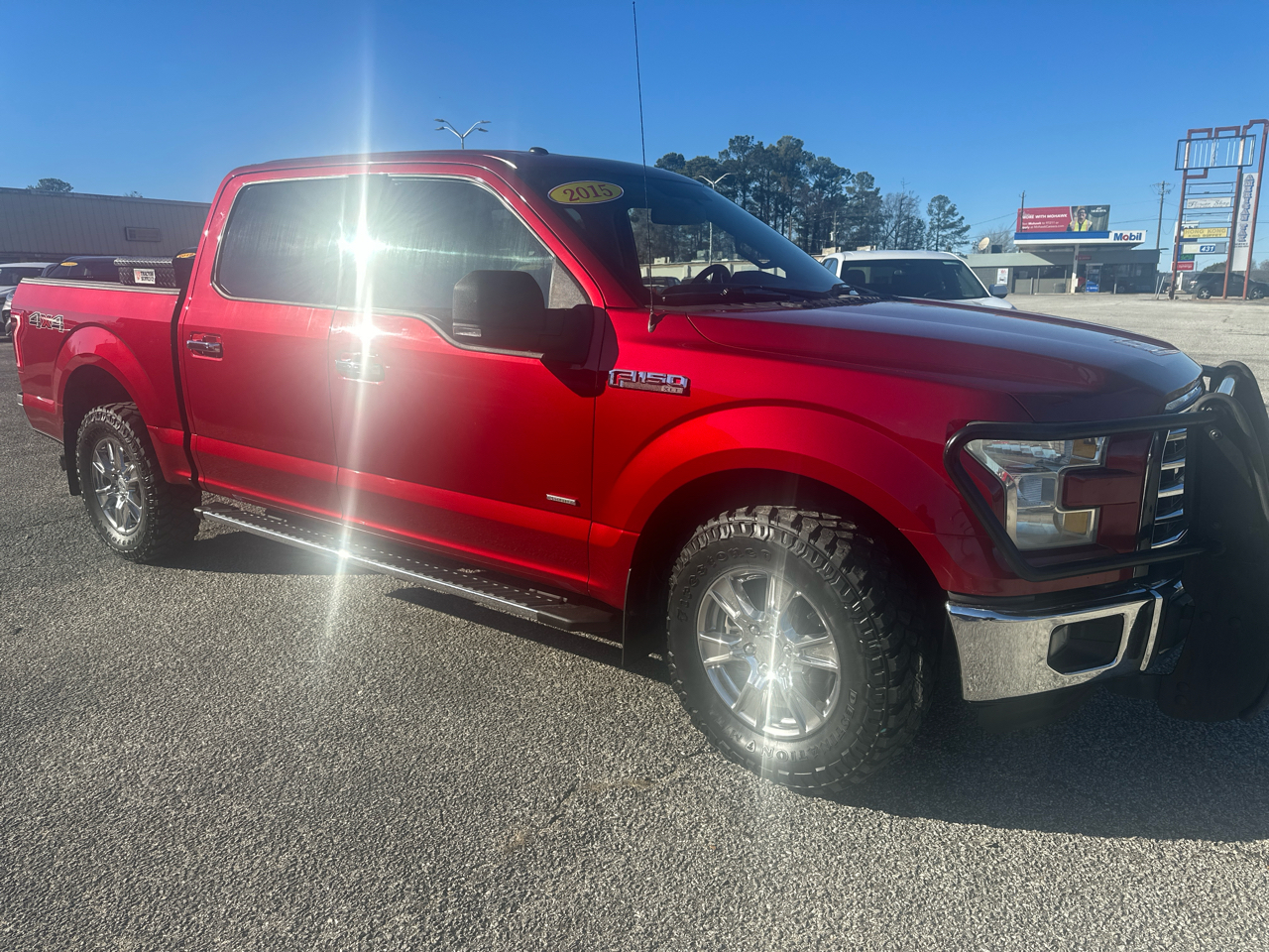 Ford F-150 4WD SuperCrew 145" XLT 2015