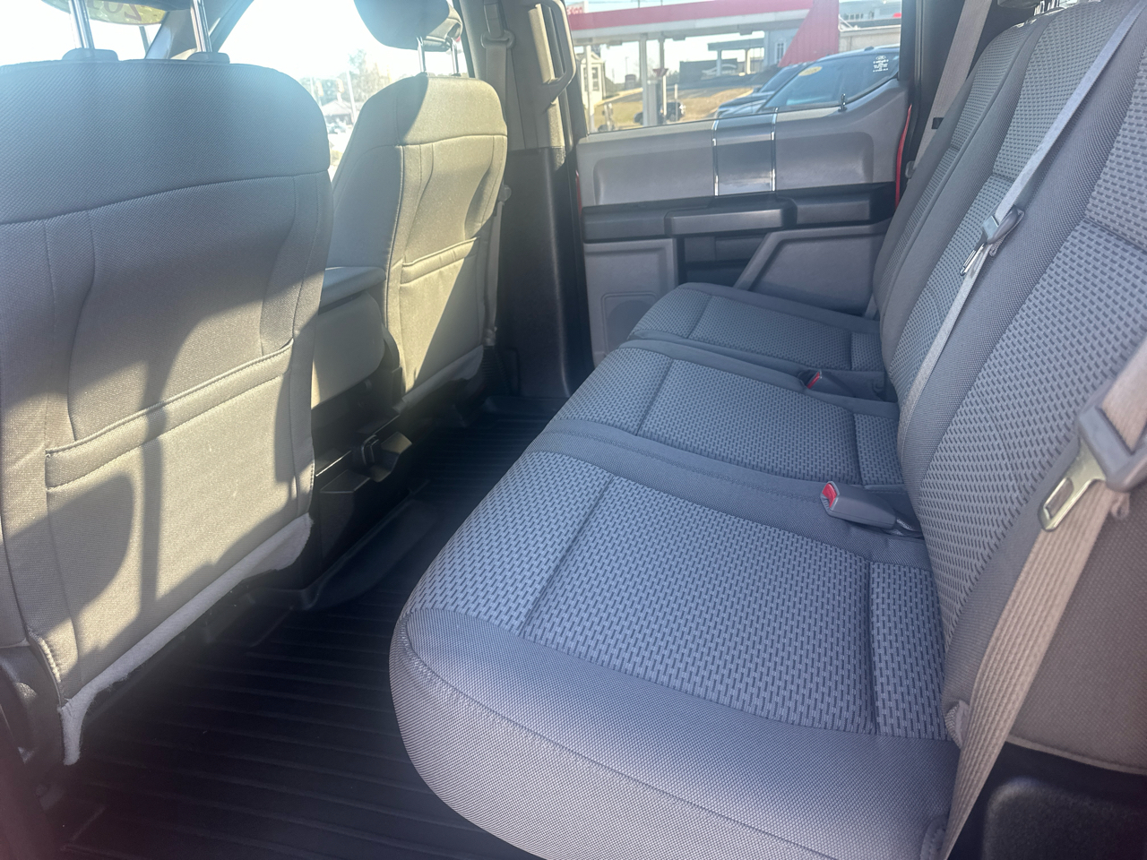 Ford F-150 4WD SuperCrew 145" XLT 2015