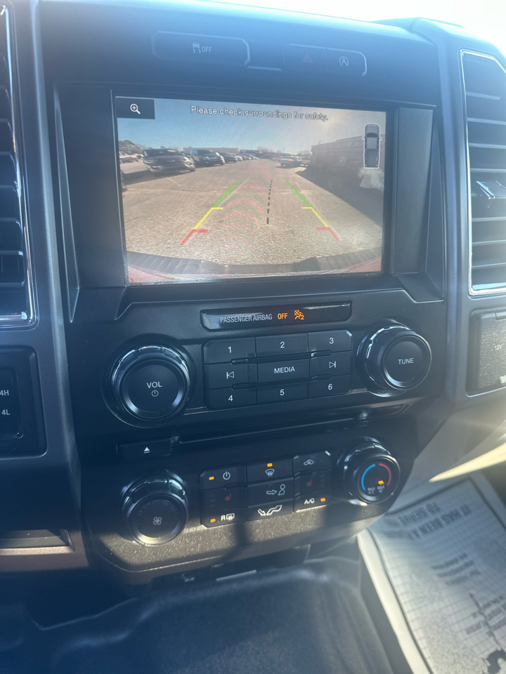 Ford F-150 4WD SuperCrew 145" XLT 2015