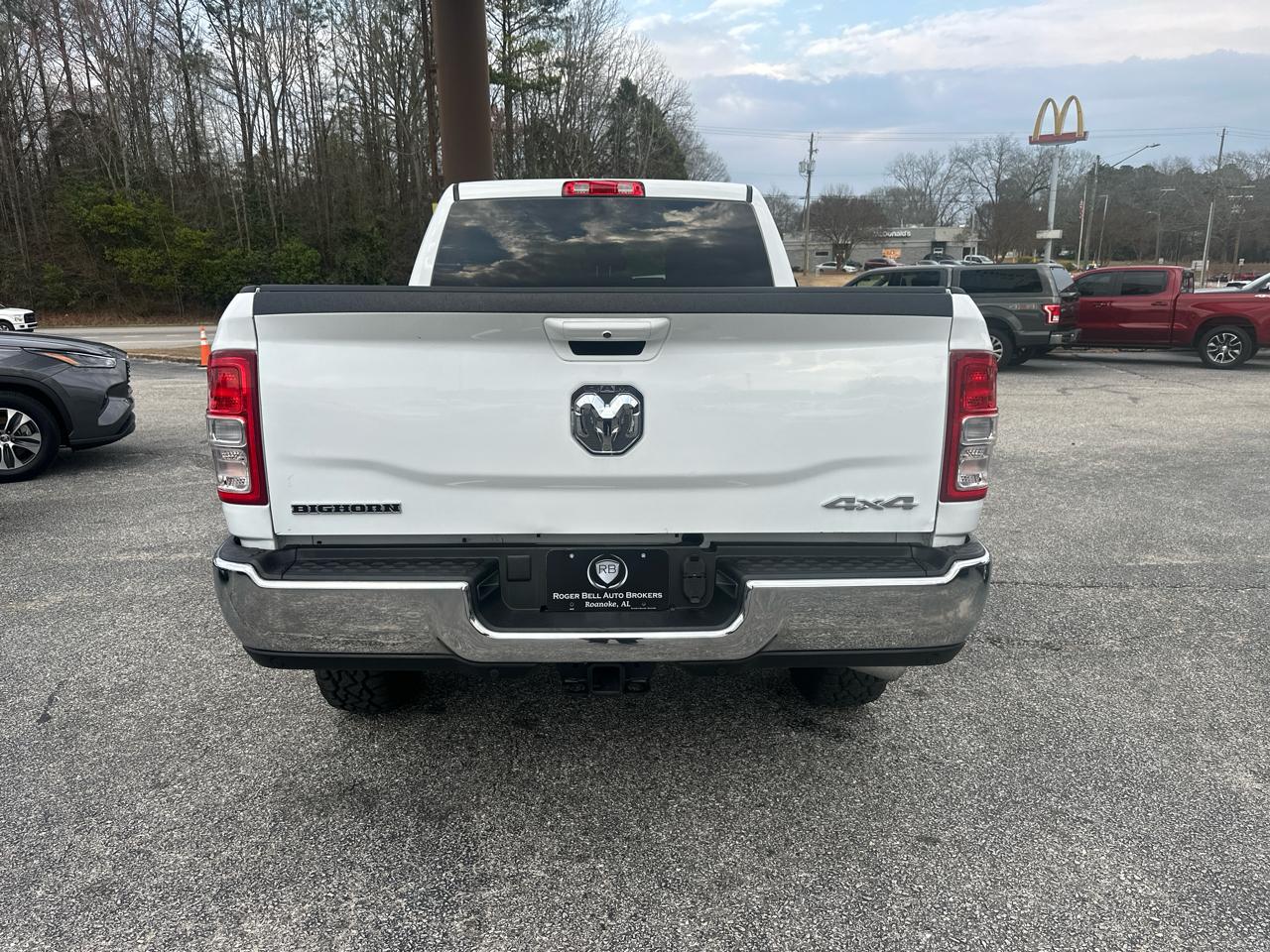 RAM 2500 Big Horn 4x4 Crew Cab 6'4" Box 2022
