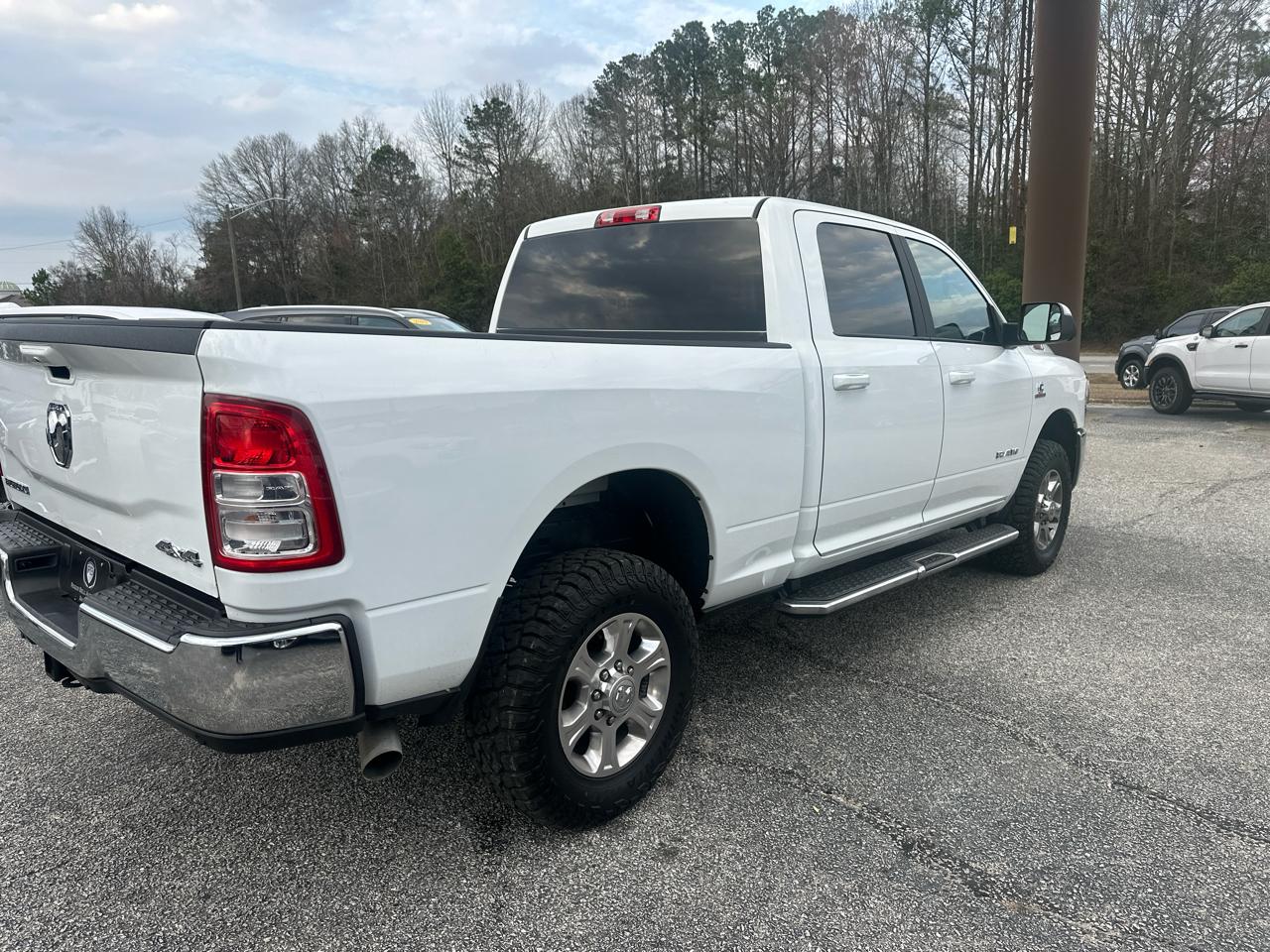 RAM 2500 Big Horn 4x4 Crew Cab 6'4" Box 2022