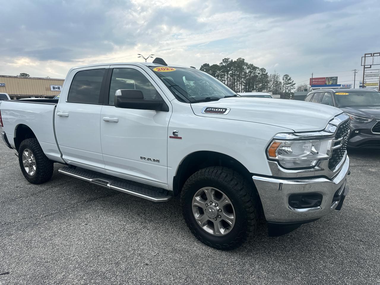 RAM 2500 Big Horn 4x4 Crew Cab 6'4" Box 2022