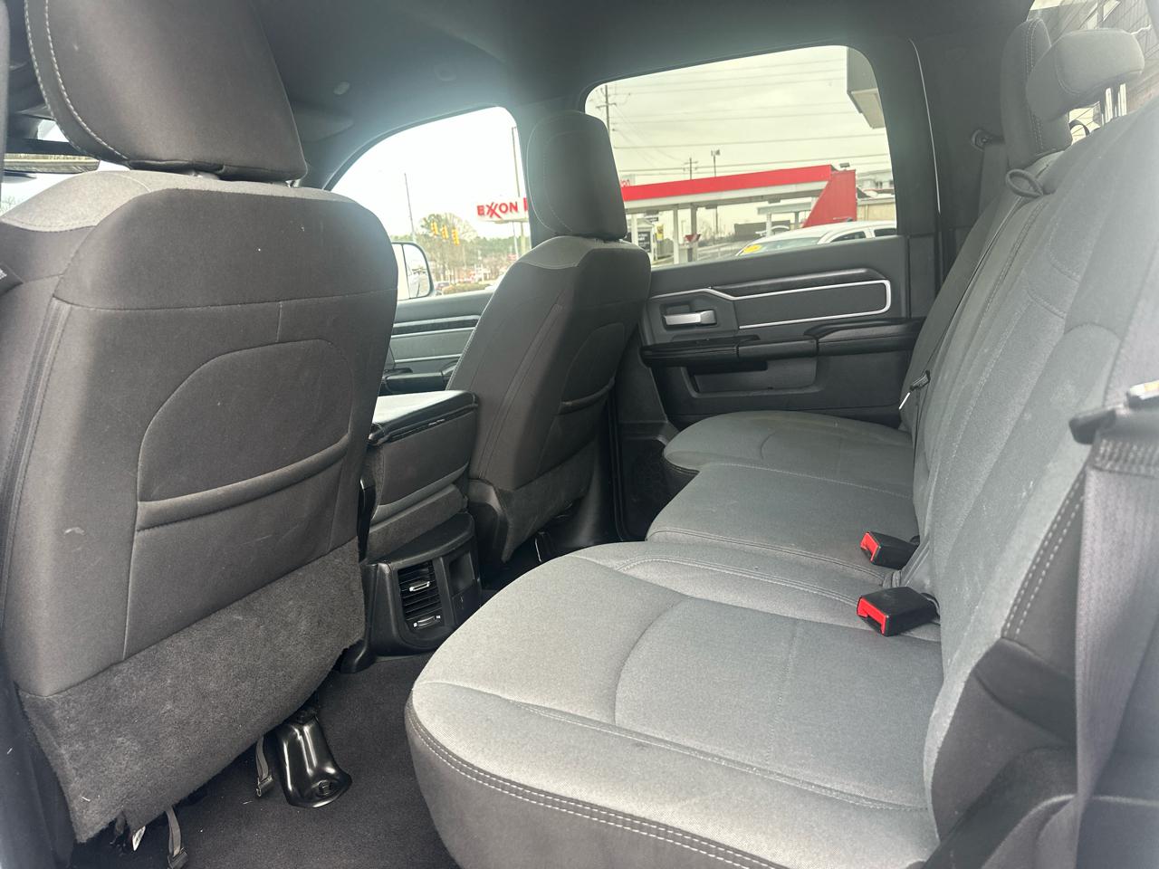 RAM 2500 Big Horn 4x4 Crew Cab 6'4" Box 2022