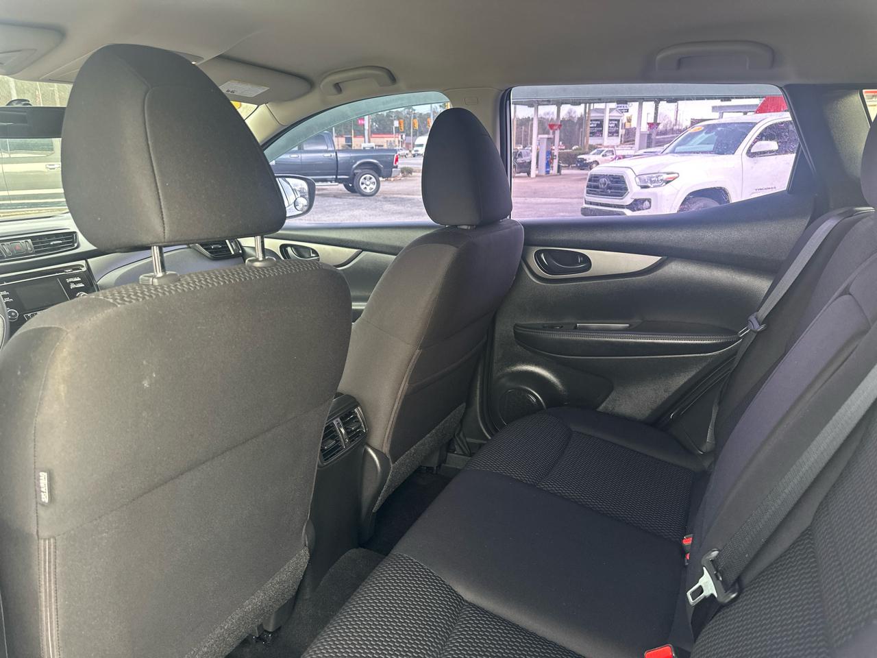 Nissan Rogue Sport FWD S 2018