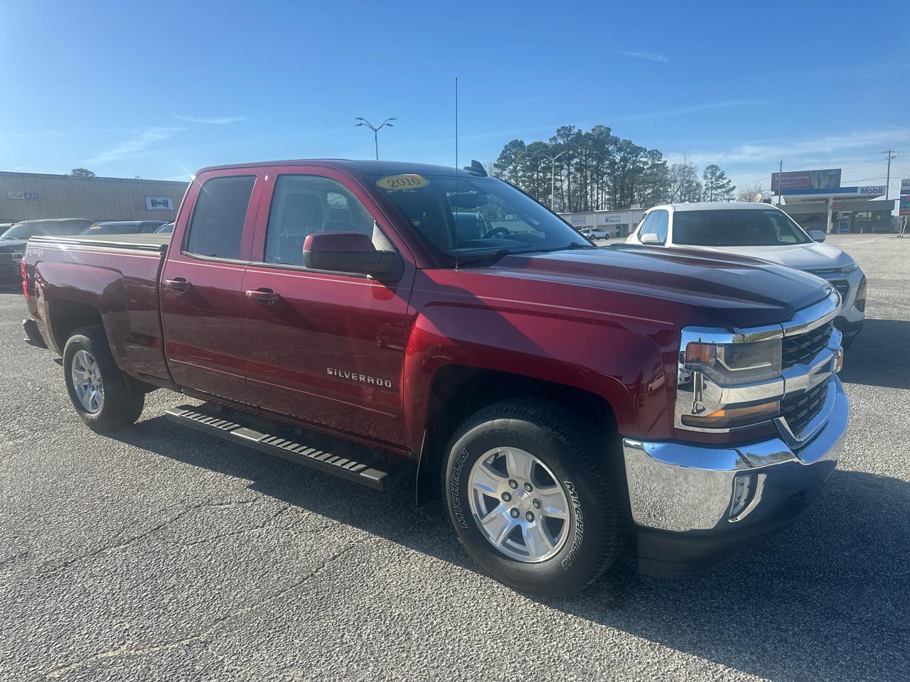 Chevrolet Silverado 1500 4WD Double Cab 143.5" LT w/1LT 2016