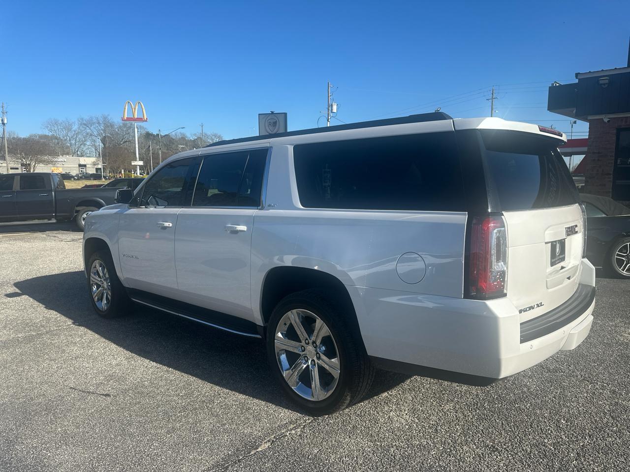GMC Yukon XL 2WD 4dr SLT 2018