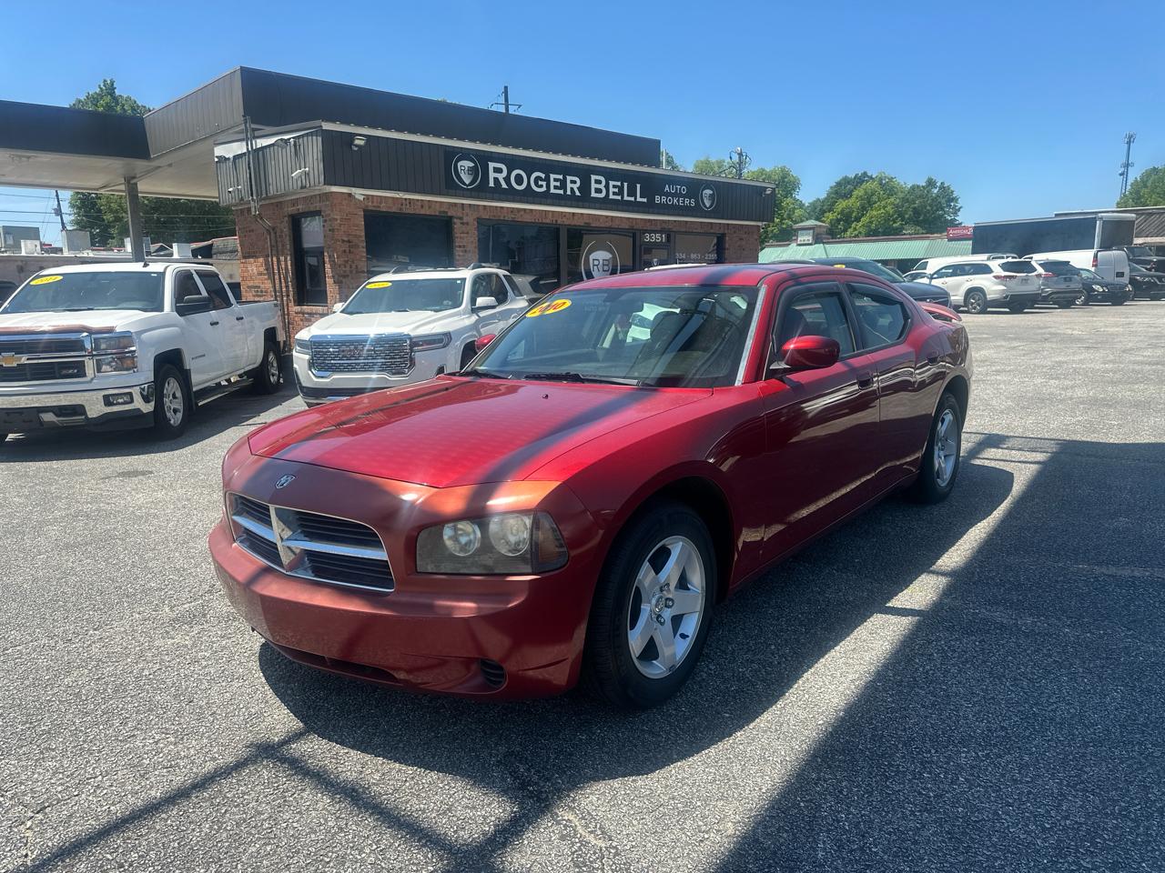 Dodge Charger 4dr Sdn RWD 2010