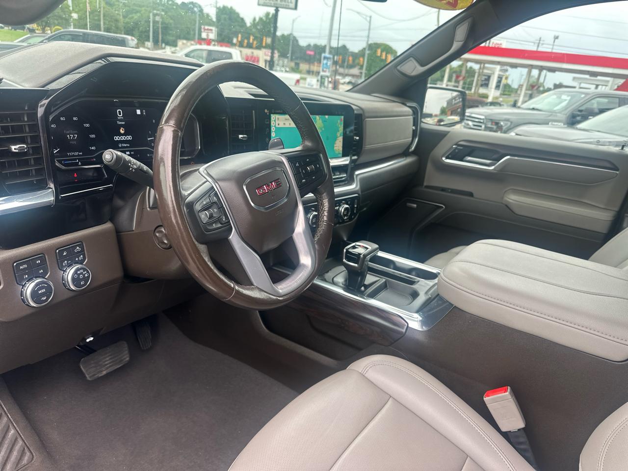 GMC Sierra 1500 4WD Crew Cab 147" SLT 2023