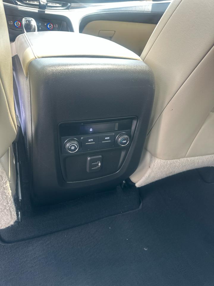 Buick Enclave FWD 4dr Essence 2019