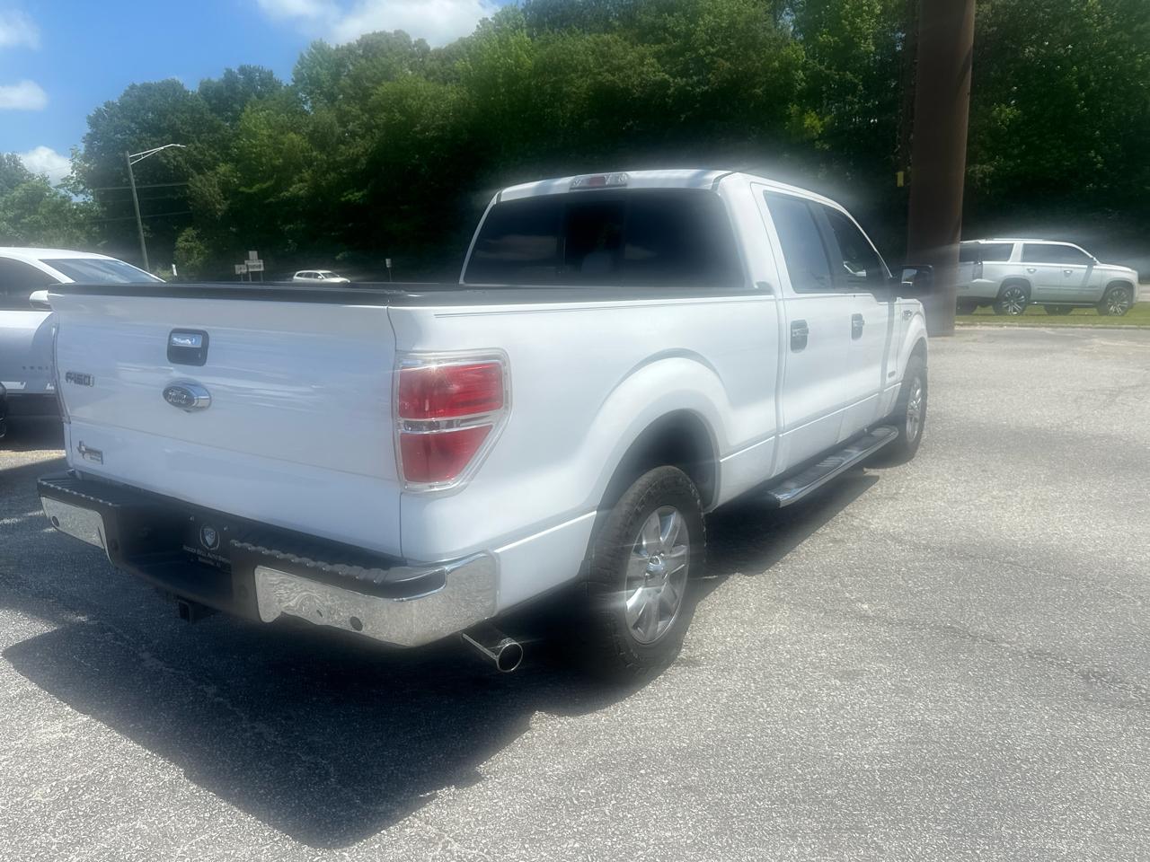 Ford F-150 2WD SuperCrew 145" XLT 2014